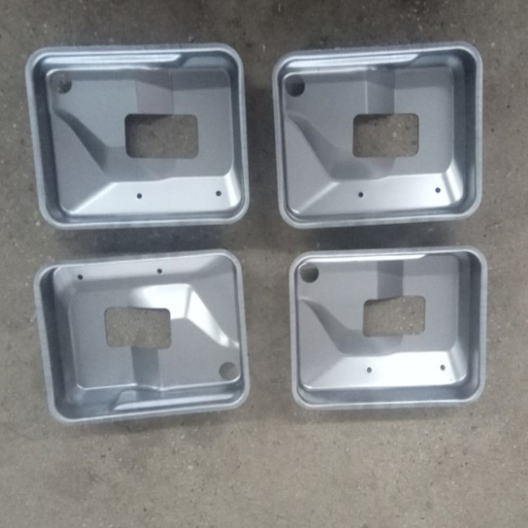 鈑金沖壓件下料應注意的事項 